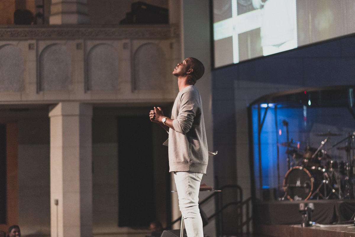 Oasis Church LA tweet media