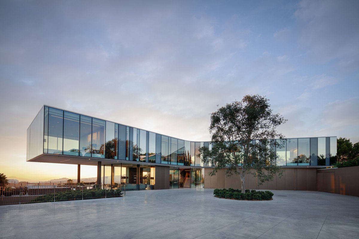 Orum Residence by @SPFarchitects. bit.ly/2TQpFvC https://t.co/6NgsKVUlXe