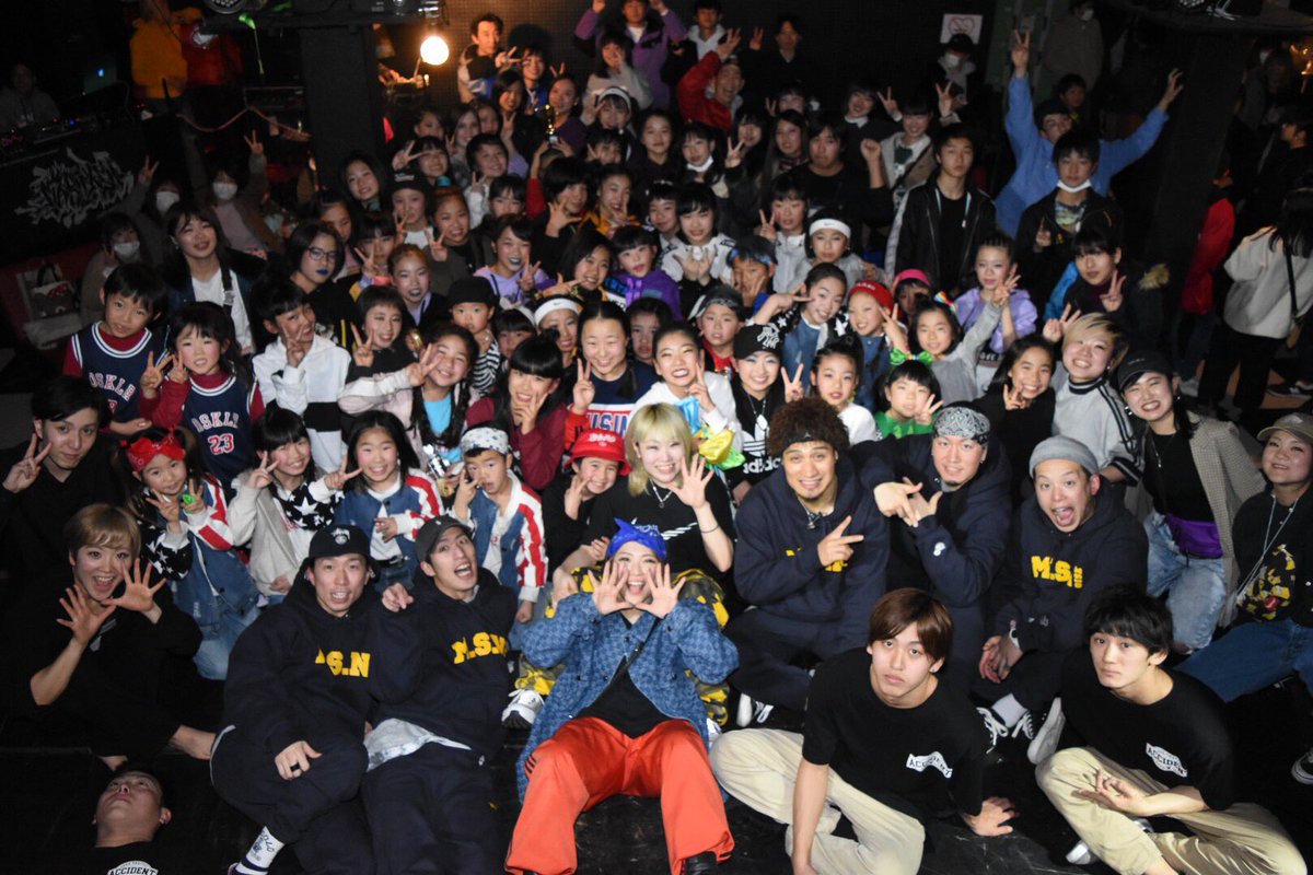 STARTDASHxFT's tweet photo. 無事START:DASH!!!vol.5
終了しました！
沢山の出演者のみなさんと
お客さん、
スタッフ、
全ての方に感謝です\( ˆoˆ )/‧✧̣̇‧

またvol.6  ?
であいましょう✭

#startdash
#ありがとうございました https://t.co/QvVDGLRMcO