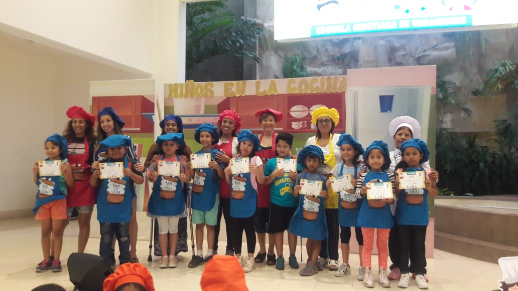 Empezamos en toda la #APC El programa esperado por los niños #ECV2019 "Niños en la Cocina" felicitaciones a las maestras y maestros y a todos los niños participantes <a href="/YudyVilladeRome/">Yudy de Romero</a> <a href="/heberbendezu/">Pr. Heber Bendezu</a>