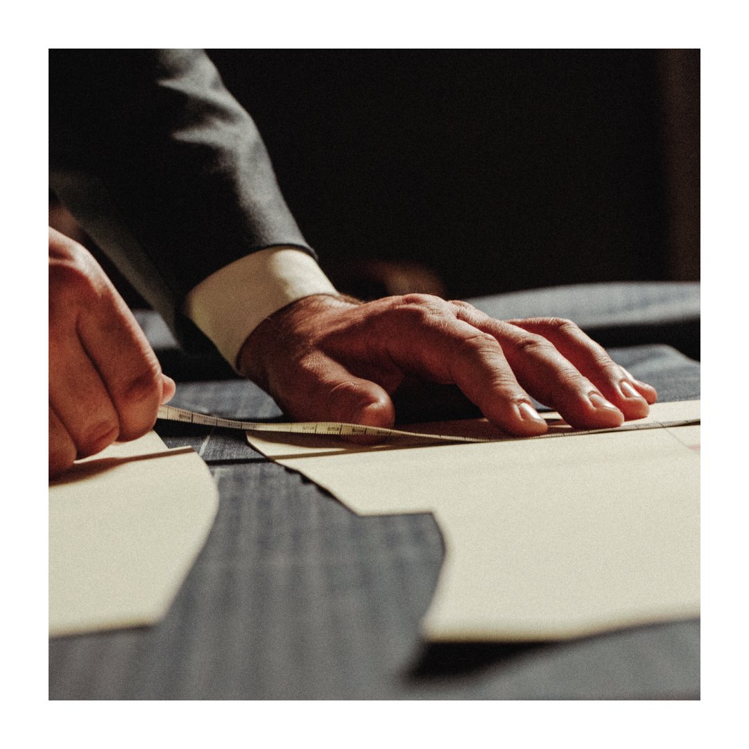 palzileri's tweet photo. The art of craftsmanship, the expertise of our Master Tailors, the excellence of materials: we introduce you our Made To Measure exclusive service. Visit our boutique in via Manzoni 20 Milan within February 24th. #Palzileri #PZMadeToMeasure #TheArtOfTailoring https://t.co/XwKoUJ9iEz