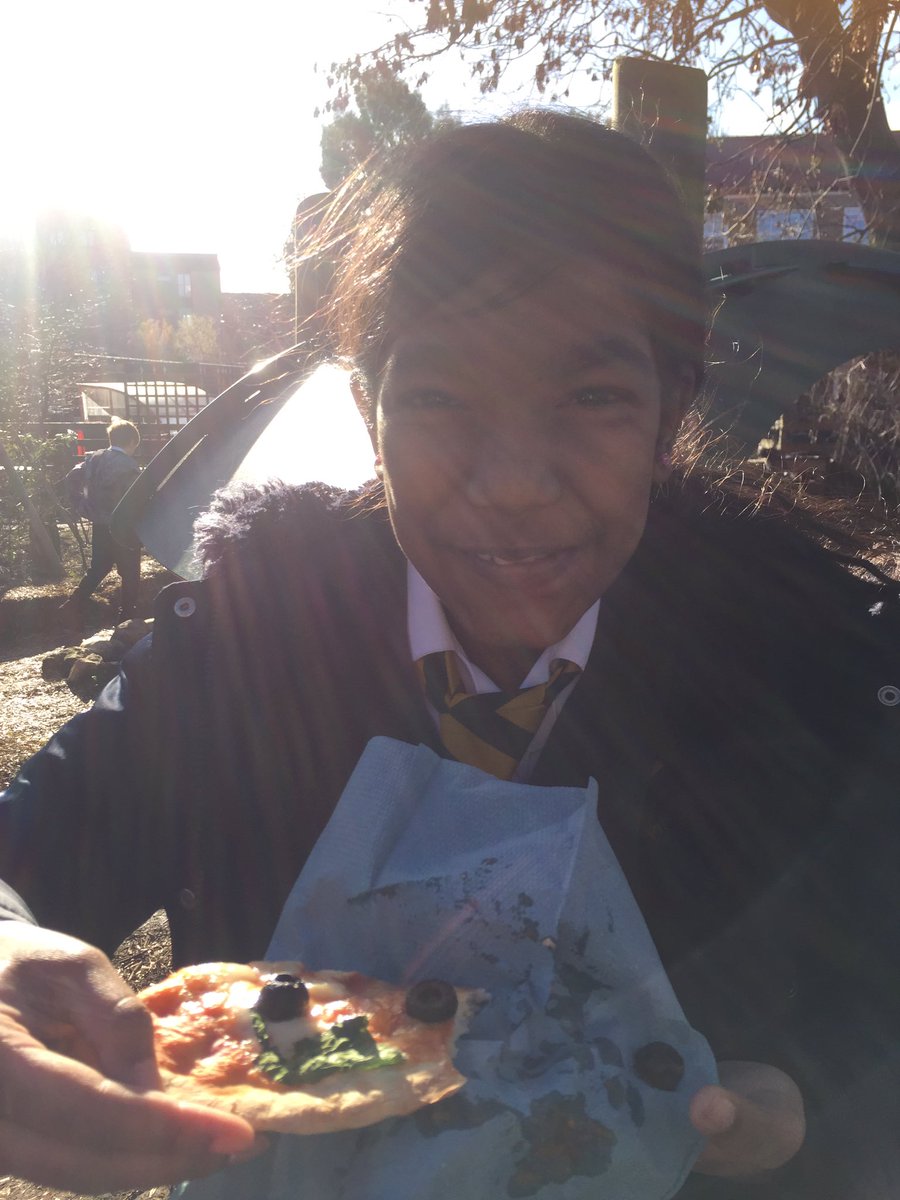 KendSachar's tweet photo. Homemade pizzas and toasted/burnt marshmallows in the copse @KendSachar @KenderSchool @KendAlmond https://t.co/UC4cusCoqS