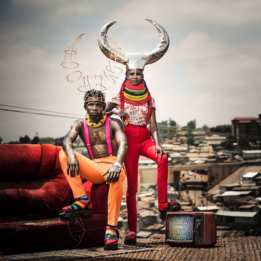 ContentHouseKe's tweet photo. In early 2018 @Pichamarangi, a photographer &amp; stylist from Kibera traveled to Turkana on assignment. While in Turkana he met Elizabeth Korikel, a translator, beading artist &amp; singer. #Turkana #ArtistsXchange https://t.co/XJzr5wMMSt