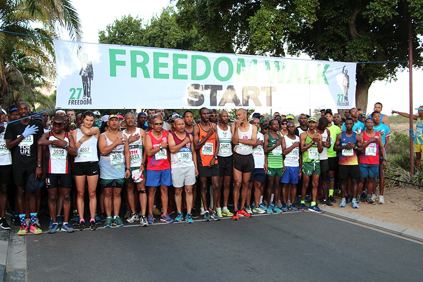 WCGovCas's tweet photo. Young and old brave the hot sun to commemorate Madiba #27ForFreedom https://t.co/HPhqGohxpk https://t.co/SSzhRUWZsh