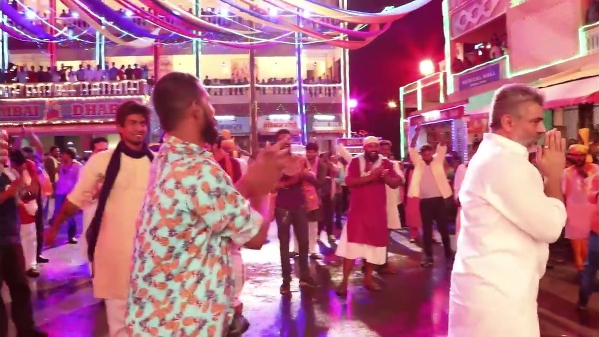 AjithBalaji15's tweet image. எங்களின் எழிமையே
#ViswasamMakingVideo