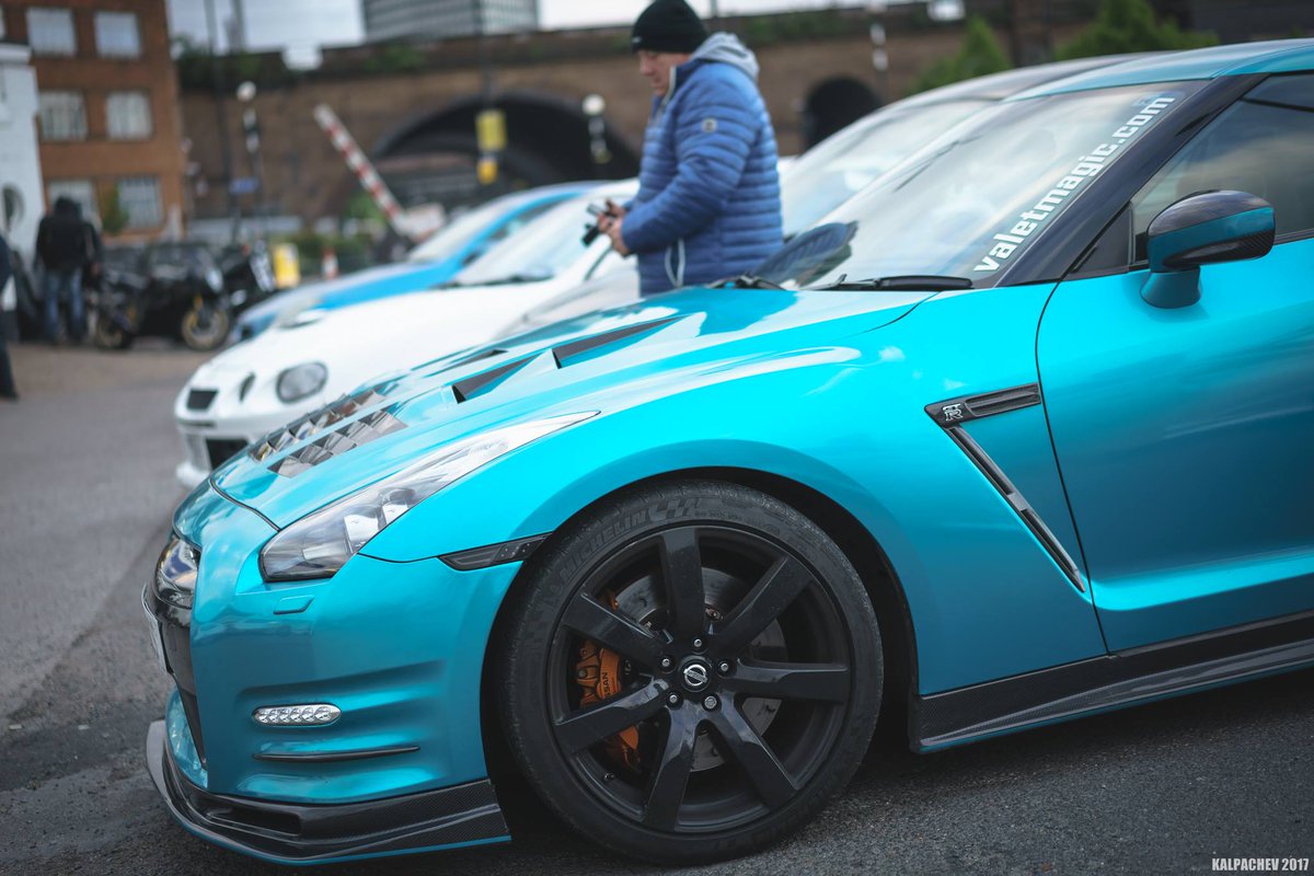 acecafelondon's tweet photo. Weather changed just in time for today's Fueltopia Night 🚗
#AceCafeLondon #AceCafe #Fueltopia #Cars #SuperCars https://t.co/jIkJsGrbyt