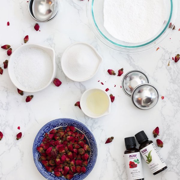 LifeonSPDrive's tweet photo. This bath bomb recipe is the bomb {dot} com! It can also be changed to make so many different scent. Get the recipe here>>>  https://t.co/hgfUA3H3tR https://t.co/H5QkXJ8sBD