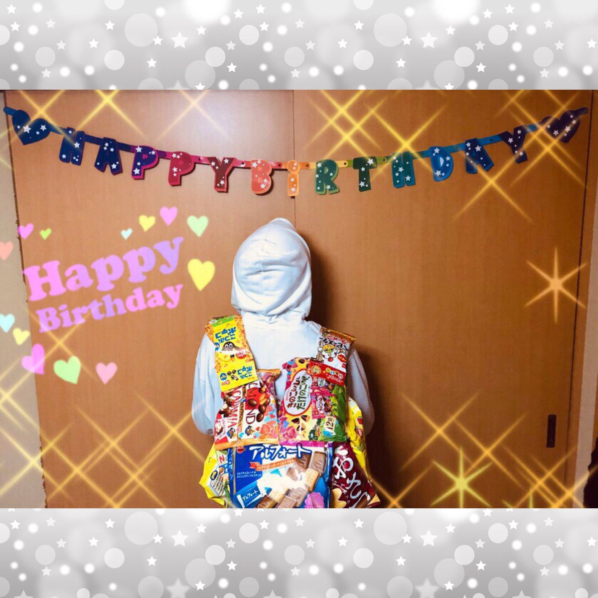 SuuH902's tweet photo. ✨弟の誕生日✨
Happy Birthday🎂🎉
弟の誕プレにお菓子リュック作ってあげた！
ケーキ🎂もお寿司🍣も食べて
美味しかった😋 https://t.co/qO2XPRQdz1