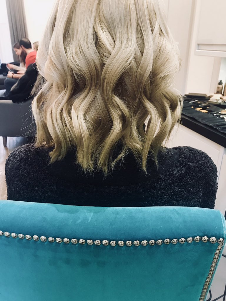 BlowMeLondon's tweet photo. #beauty #beachwaves #rock #chick #queen #fun #clients #London #look #glamour BLOWDRY TUESDAYS AND FABBY CLIENTS #home #hotel #events #destination #beauty #blowdry @blow_me_london @cloudninec9 #hair 💫✨ #shinebright #ShineOn #HairCare #hairstylist #You #love #luxury #happyclients https://t.co/O20eAjUh3k