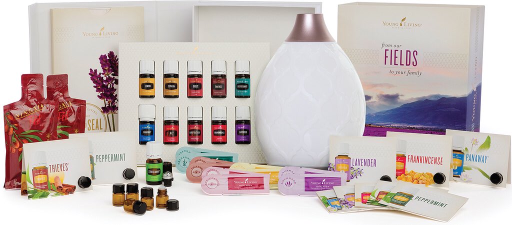 I have one of these beautiful starter kits on hand and/or the new kit ready to be shipped directly to your home. Free zyto scan and oily wellness consult included with purchase!
#PremiumStarterKit#
#StartYourOilyWellnessJourney#