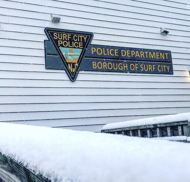 Snow, snow, SNOW! Do yourself a favor, and give yourself extra time to get to wherever it is you’re going this morning.. Unless, of course, you’re a student at the EJ School or LBI School since we’ve heard rumors that school is cancelled today. #nosnowdaysforcops #surfcitynj #lbi