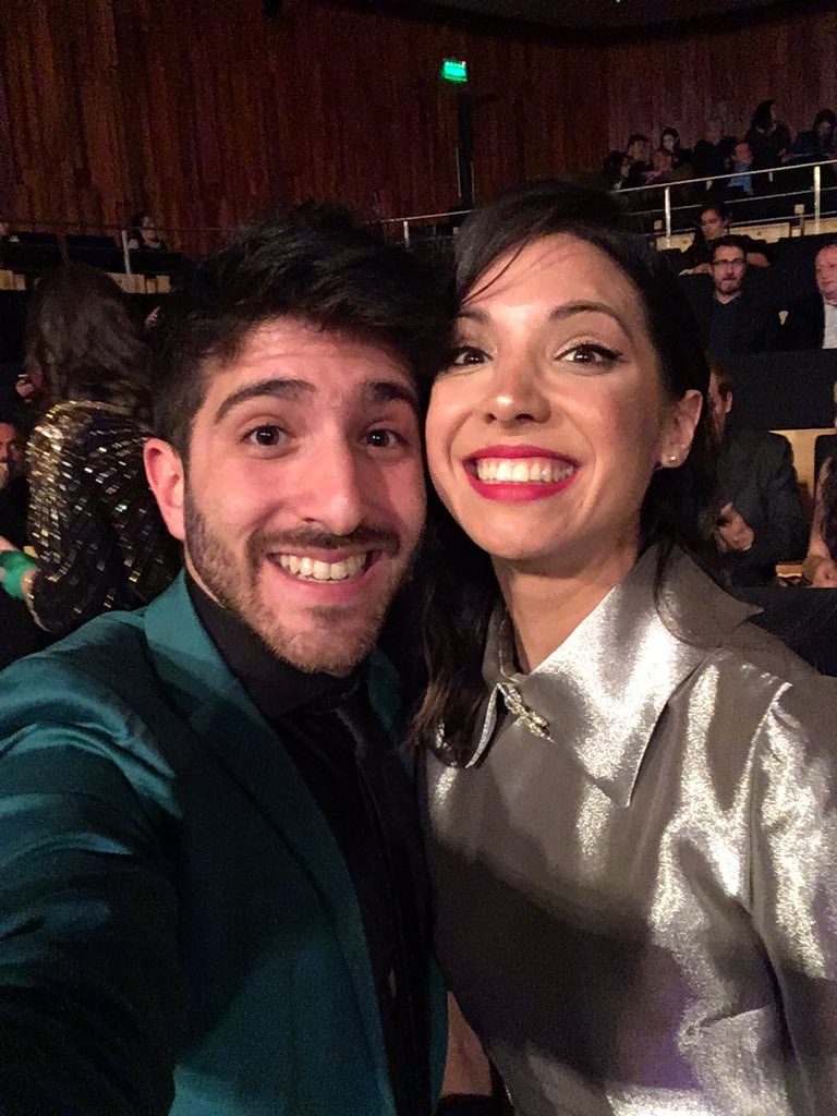 martogoldber's tweet photo. Hoy es la entrega de premios. Ya nos estamos preparando. Vamos LOOP AMOR SINFÍN  #estrellademar2019 @EstrellaDeMarTW @marmediavillaok https://t.co/KylxqXerQ7