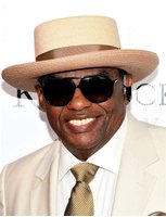 2008 – Ronald Isley’s appeal against a three-year jail term for tax fraud was rejected by a US court. The 65-year-old singer of the Isley Brothers argued against being imprisoned in an Indiana jail on the grounds of age and poor health