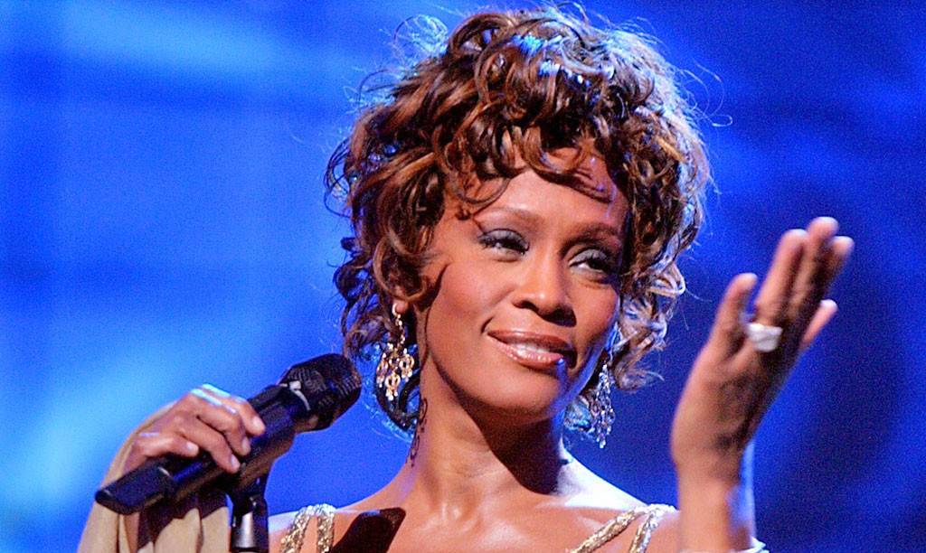 Today marks seven years since Whitney Houston's untimely and tragic death: eonli.ne/2D7MSCy