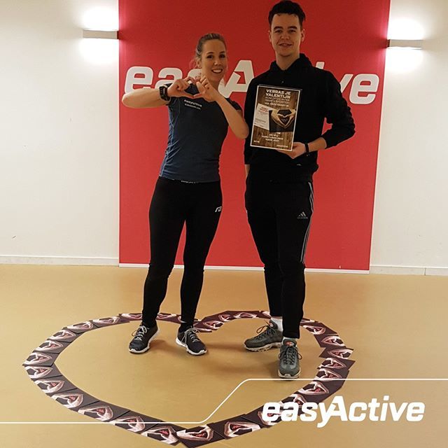 EasyActive6700's tweet photo. VERRAS JE GELIEFDE!
Komende donderdag (14 februari) is het Valentijnsdag!
Het ultieme moment om te laten zien dat je iemand waardeert (of liefhebt). Als jij jouw Valentijn een keer ECHT wil verrassen ga je dit keer niet voor de doos chocolade hartjes, of… https://t.co/s3DtuMG52J https://t.co/FLiXf6TKAw