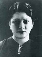 Sabias que mi papa es Ernesto Vargas Maldonado y mi mama es Dora Llosa Ureta.