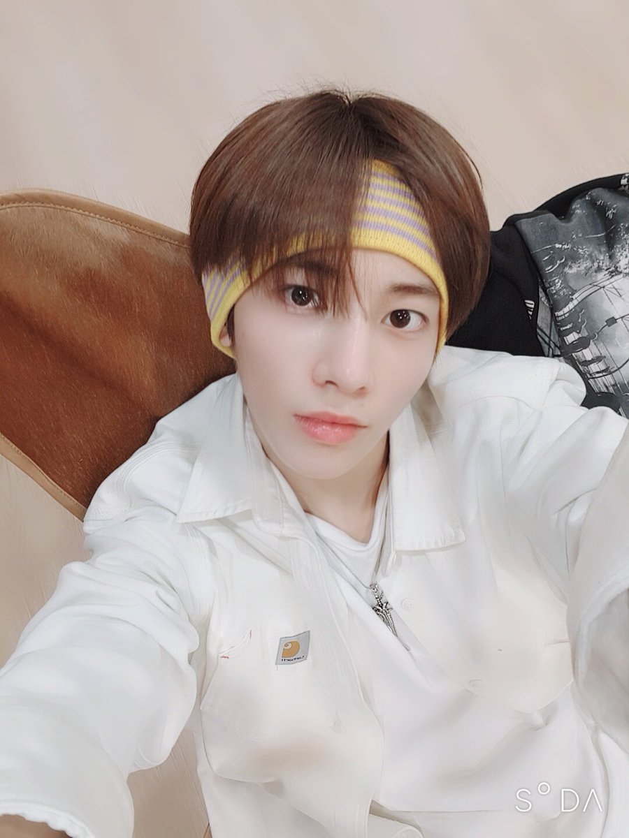 TXT_members tweet picture