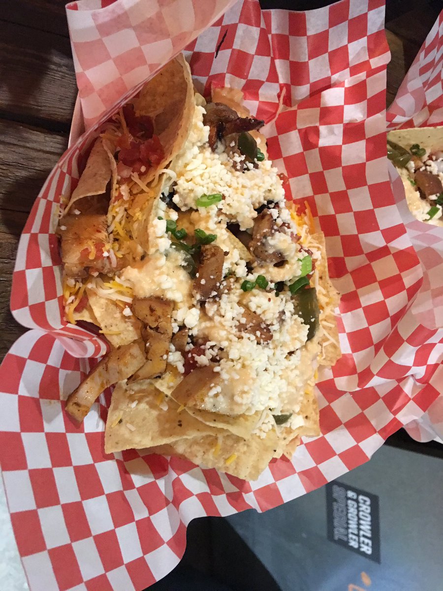 BullAndBalance's tweet photo. Bull&amp;Balance will be at Alter Brewery this Tuesday night 5-7 pm, serving some serious great food https://t.co/bySGGw4gLA
