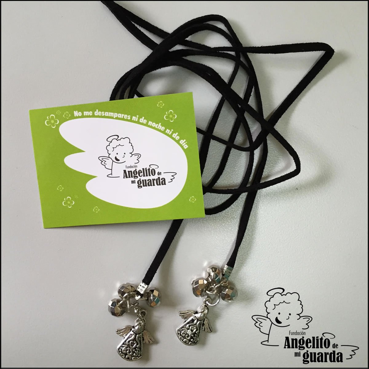 fundangelito's tweet photo. Con tu donación adquiere un accesorio que puedes usar como collar o pulsera de vueltas. En sus extremos tiene dos angelitos para tu protección y lo mejor ayudas a cumplir los nueños de nuestras angelitas. Gracias por ser nuestro #BenefactorDeAmor #AccesoriosDulceCompañía https://t.co/12G1t29Fuh