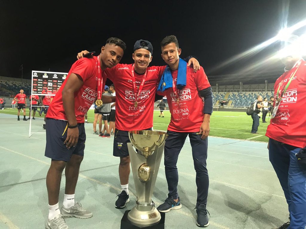 Chiqui_P12's tweet photo. Gracias a Dios🙇🏽‍♂️🇪🇨 https://t.co/S8snyIyvXX