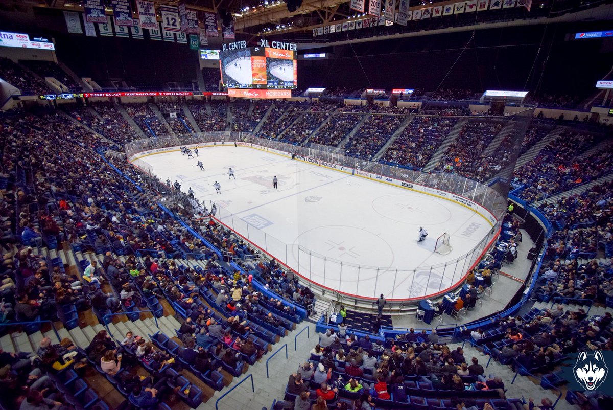 🚨 Attention 🚨

All Connecticut High School hockey teams can receive 🆓 admission to our game Friday night. Please send your team roster to marketing@uconn.edu.

#IceBus