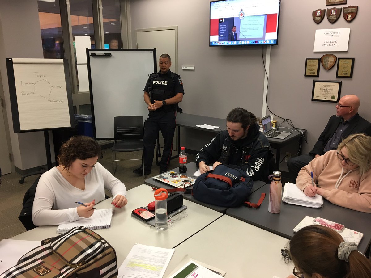 Thanks to <a href="/DRPS/">Durham Regional Police</a> Cst. George Tudos for sharing insight into the relationship between police and the media. Appreciate your frankness and honesty with future journalists <a href="/durhamcollege/">Durham College</a>
