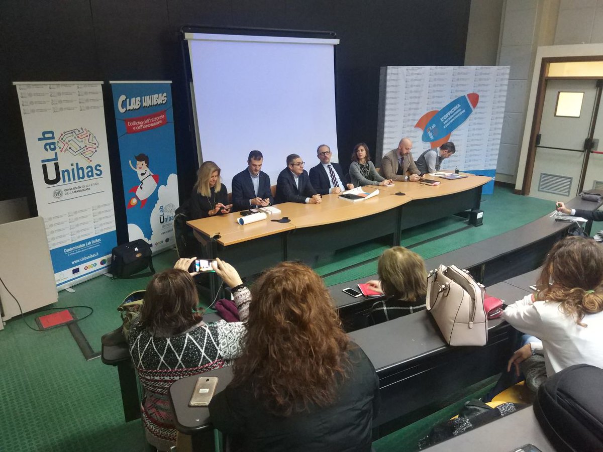 I lavori in @UniBasilicata proseguono anche nel pomeriggio con la tavola rotonda: "L'importanza di costruire una #cultura d'#impresa" alla quale partecipano molti tra gli attori dell'innovazione locale 
<a href="/T3_Basilicata/">T3 Basilicata</a> <a href="/Godesk_social/">Godesk</a> <a href="/OpenetTechnolog/">Openet Technologies</a> <a href="/HeroesMaratea/">Heroes</a> <a href="/Shell/">Shell</a>