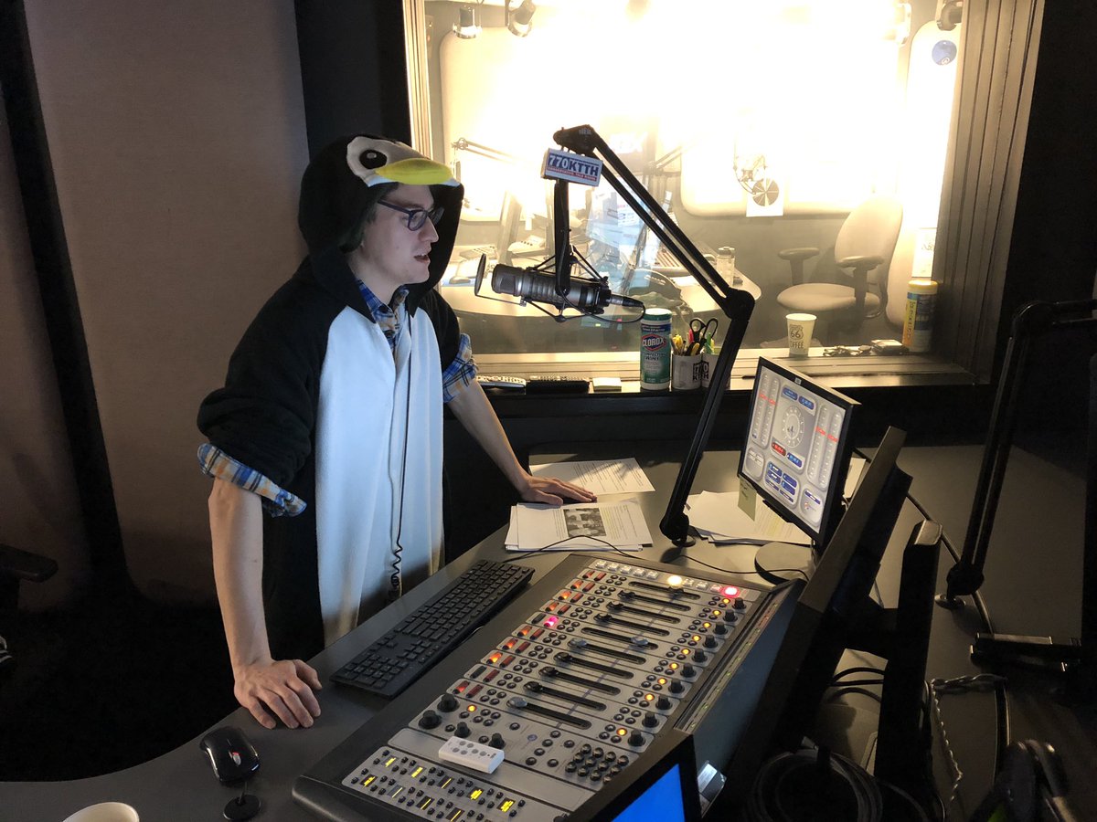 SaulSpadyShow's tweet photo. Saul really is wearing a penguin onesie on the air. #SnowDoom https://t.co/bZvyphOucc