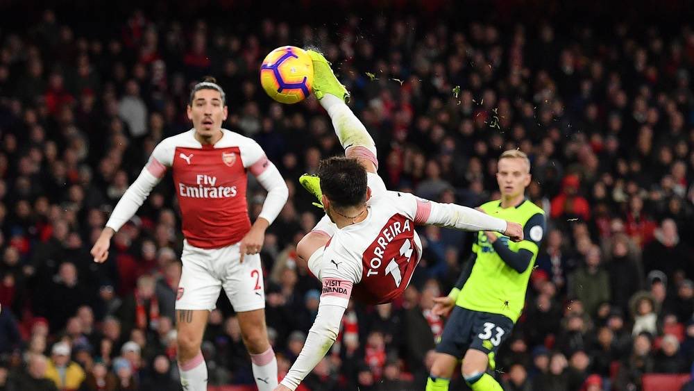 🥳 Happy Birthday <a href="/LTorreira34/">Lucas Torreira #LT14</a>!