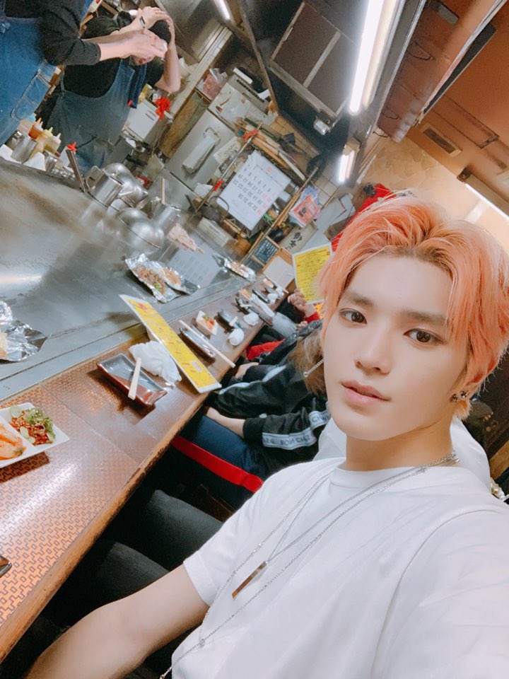 NCTsmtown_127's tweet photo. 오늘 하루를 끝내고 밥 먹으러 왔어요 ~~ TY 

#NCT #NCT127 #NeoCity https://t.co/xLv6xe0DvL