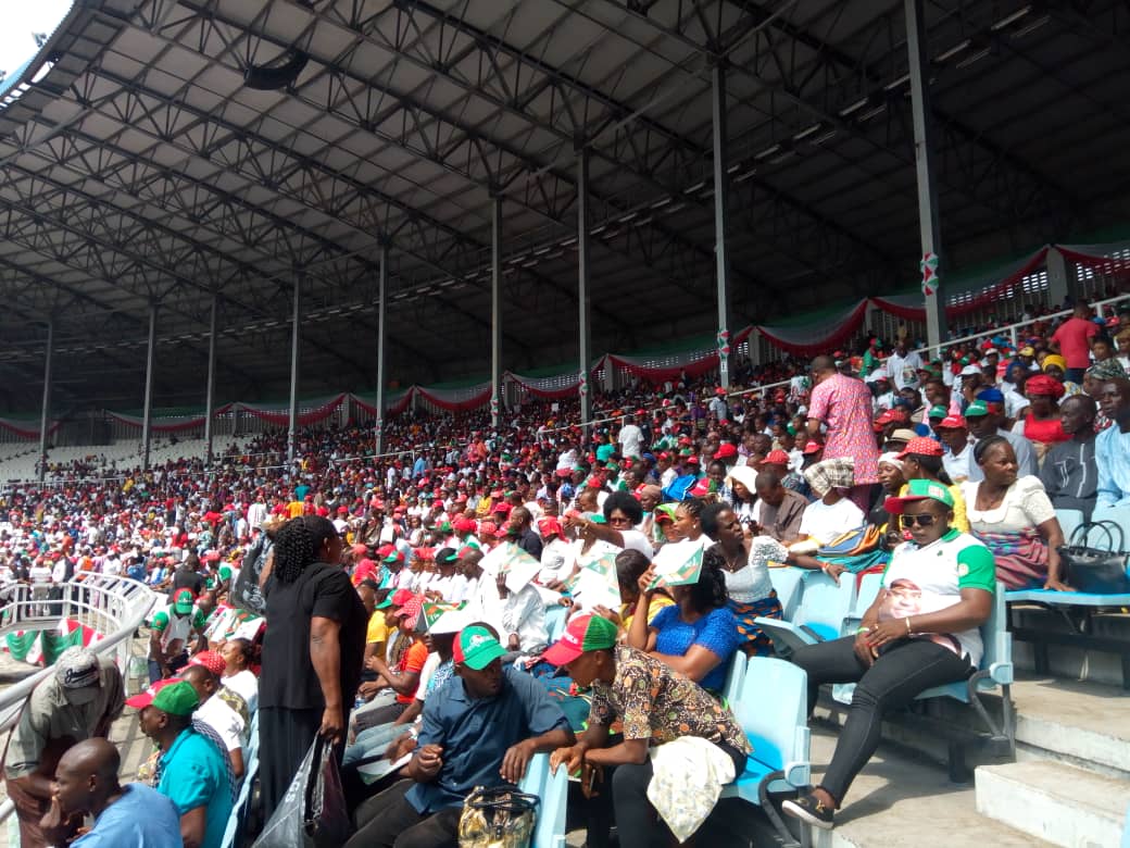 TrueNaijaGuy's tweet photo. Rivers State is fully Atikulated
All Rivers people need to do is to come out in their numbers so we can surpass the feat of 2015
#PDPRiversRally
#RiversIsPDP
#GNWA https://t.co/hkQdn7WNLy