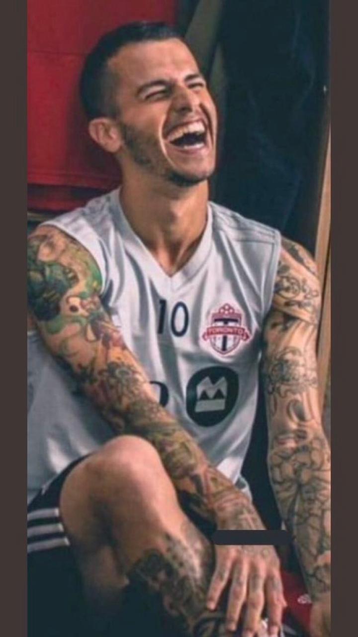 عبوودالمساوى حساب بديل On Twitter صور لاعبي الاعبي الهلال السابقين والحالين عليهم وشم صليب ونجمه سبستيان جيوفينكو والرماني رادوي حرام على لاعبي النصر وحلال على الهلالين حتى رسمات الوشم يبوهااالهم Https T Co Bcnjl8ctge