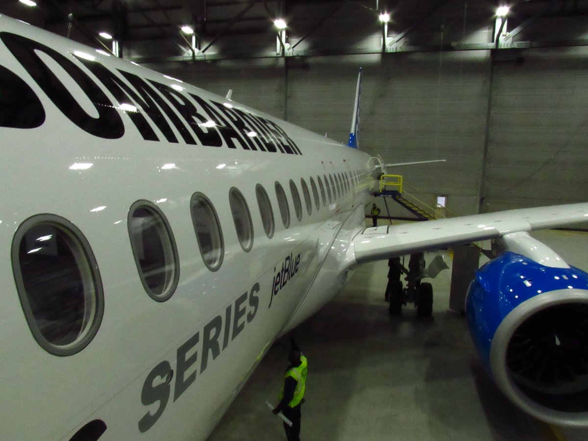 DaniloBonnet's tweet photo. To another 19 years jetblue, the future is looking bright @JetBlue #thanksjetblue https://t.co/7olgGI6dDA