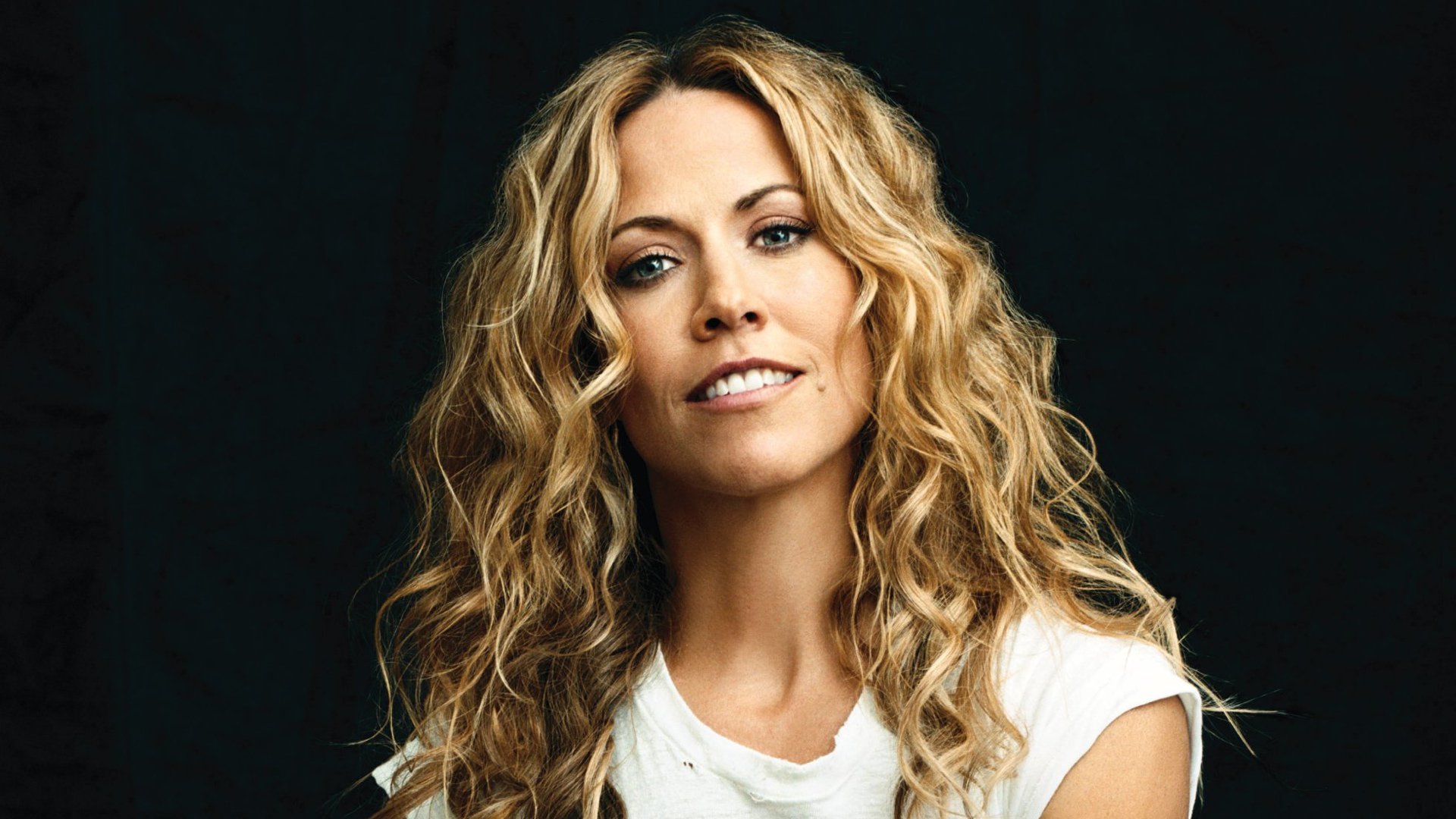 A very happy birthday to Sheryl Crow !  =) 