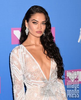 Happy Birthday Wishes to the gorgeous Shanina Shaik!       