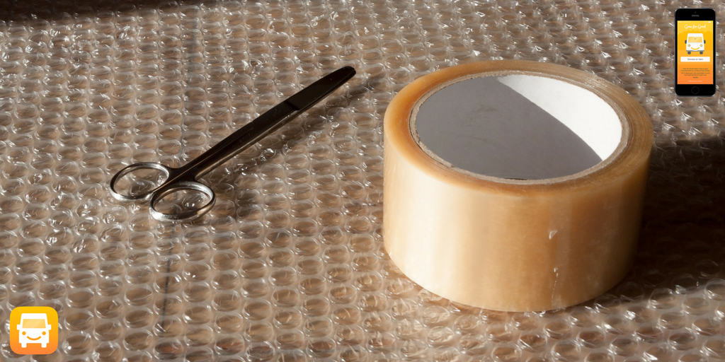 Selling your house? Make it look amazing first by #decluttering! bit.ly/Declutterguide #B2BHour