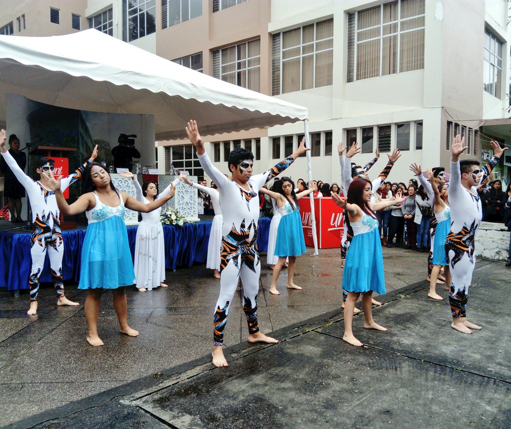 GoberLoja's tweet photo. . @UNLoficial inaugura la Semana del Estudiante, evento que contará con diversas actividades académicas preparadas por sus estudiantes. Participamos de esta jornada inaugural #MiSemanaUNL https://t.co/tUPo2jfReL
