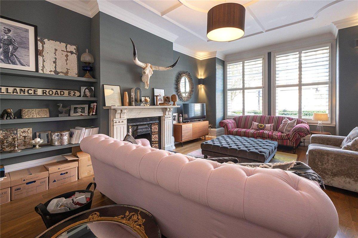 UK house price growth drops to lowest level in six years primehom.es/OaXrNv   #property #houseprices