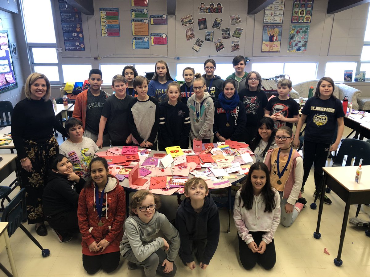 kristadgoulding's tweet image. These beautiful souls. My heart is full. These will be delivered to the farmers market this evening for distribution throughout the community tomorrow❤️🥰. #projectkindness @NLESDCA @VElementary