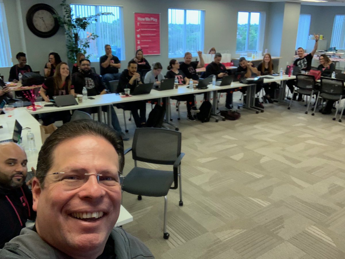 South Florida together to celebrate 2018 Southeast Recognition! ⁦@JonFreier⁩ ⁦@bnash001⁩ #SOFLORules