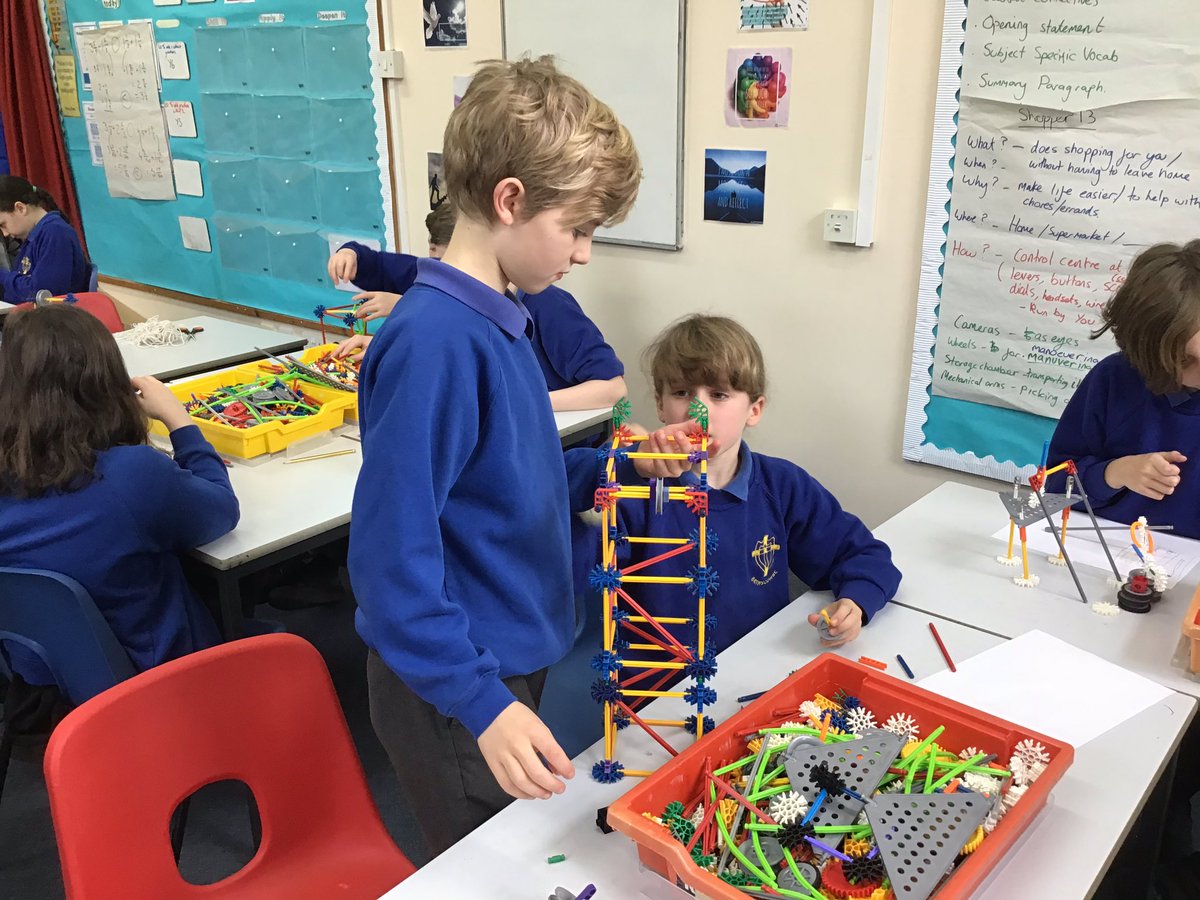 CassiopeiaClass's tweet photo. Last week, children from Cassiopeia class took part in the 2019 K’nex challenge and it was lots of fun! Out of 30 children, there were only 2 winners: Finlay and Felix. These two lucky children will be taking part in the final. #KNEXchallenge @renishawplc #youngengineers https://t.co/Xq23l3IXAu