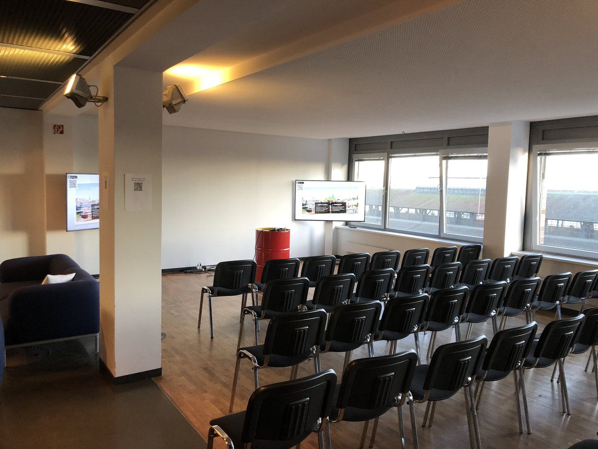 thinformatics's tweet photo. Um 18:00 Uhr startet bei uns die #office365ughh Unter anderem spricht @cbrhh über die vielseitige Nutzung von #AzureAD und für kurzentschlossene gibt es noch ein paar Restplätze https://t.co/exp2qo1d7Z #meetup #office365 #microsoft #community https://t.co/BRk0CxzcLQ