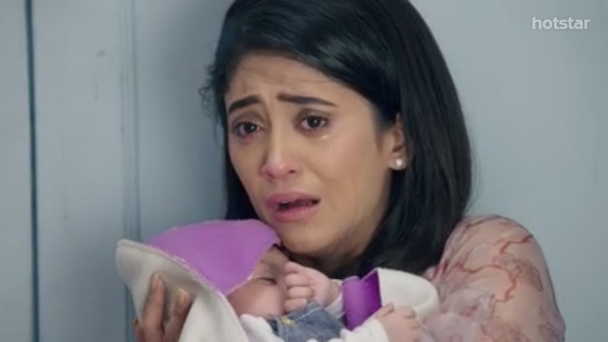 Divya on Twitter: "What a gut wrenching episode.?? Naira,her  shock,realization, heartbreak,dilemma,decision to do what is necessary, the  pain, handing over krish to his birth mother, a state of lifelessness.  @shivangijoshi10 you were