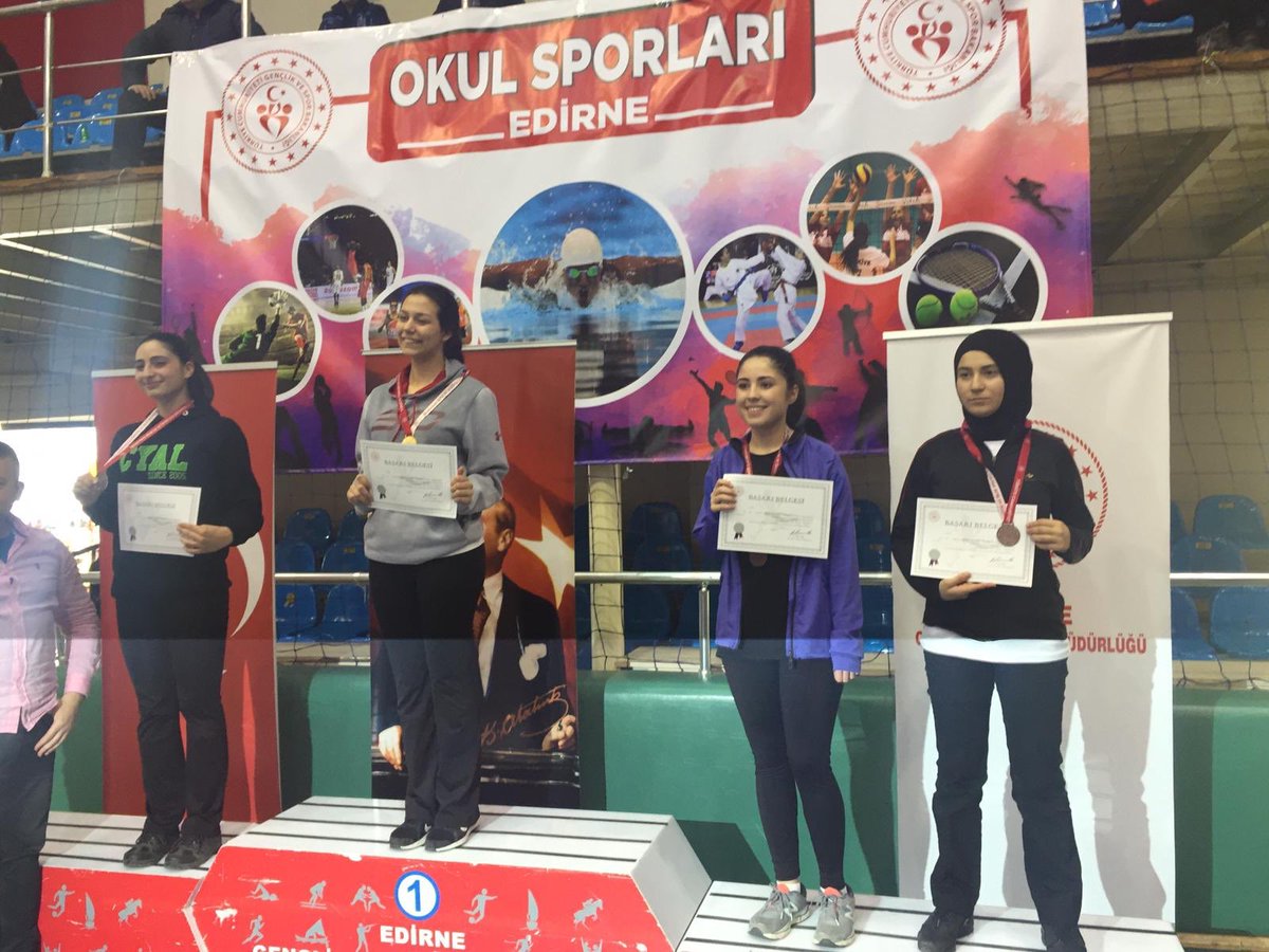 Müdürlüğümüze bağlı Kız Anadolu İHL öğrencimiz Neslihan Yiğit Edirne'de yapılan Genç Kızlar Karete Finallerinde  Bölge 3.sü olmuş ve Türkiye şampiyonasına katılmaya hak kazanmıştır. Öğrencimize başarılarının devamını dileriz.👏👏@Istanbul_ILMEM <a href="/memleventyazici/">Levent Yazıcı</a> <a href="/yasarcaglar/">Yaşar ÇAĞLAR</a>