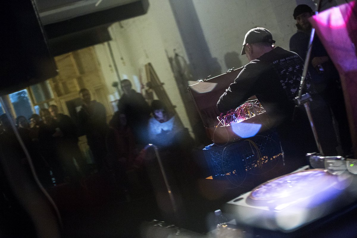supersonicfest's tweet photo. Thanks to all who came out for #EcstaticMaterial @dillonwork &amp; #KeithHarrison on Sat
Speaker spluttering, circuit bending, copper beating, vibing material madness!
Another incredible tour by @OutlandsNetwork 
[photos by Sam Wood]
NEXT SUPERSONIC SHOW >> https://t.co/htoEEqhq2o https://t.co/3bV6zB9tId