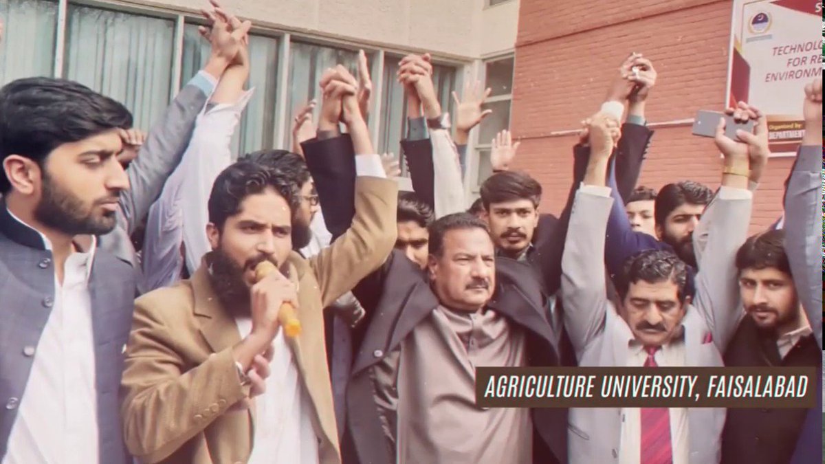AMSOfficial1's tweet photo. https://t.co/NCReAmrMhT

پاکستانی طلباء نے کشمیریوں سے محبت کی اعلی مثال قائم کر دی!

کراچی سے پشاور تک
کوئٹہ سے کشمیر تک
پورا پاکستان آزادی کے نعروں سےگونج اٹھا!
المحمدیہ سٹوڈنٹس کے ملک بھر میں کشمیریوں سے یکجہتی کے شاندار پروگرامز کی 
#AMS
#KashmirSolidarityDay
#Pakistan https://t.co/dQPUm2TCgj