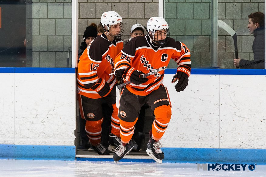 michaelcaples's tweet image. Sneak peek of the @MiHockeyNow gallery of #Compuware 16U&apos;s championship at the #HPHLplayoffs at @OnyxIceArena. 

📸: @sashapastujov12 | @dylanduke25 | @TyGallagher_6 | @Tyler5Duke | @jstoli09