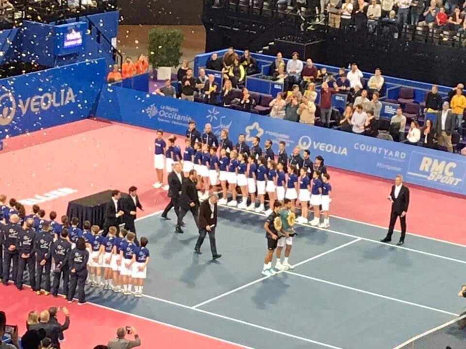 JuSports30's tweet photo. Il était arrivé avec 1 Wild Card et est reparti en vainqueur. @tsonga7 a remporté hier l’#OSDF19 face à @p2hugz 6/4 6/2. 1ere victoire à la @SDFArena_Mtp pour l’ancien n*1 🇫🇷. Belle semaine pour #Tsonga qui a semblé enfin débarrassé de ces pépins physiques. @OpenSuddeFrance https://t.co/adBx0xNvHM