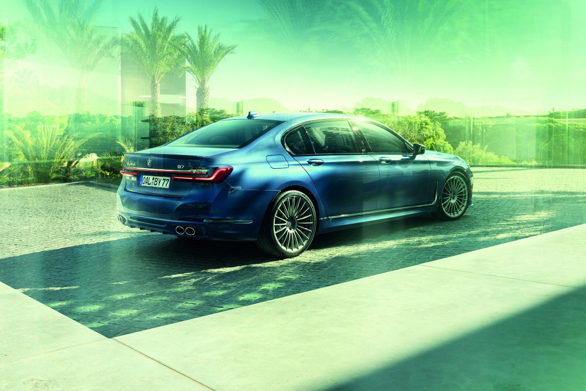 Auto Express tweet media