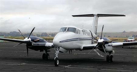 flystraightline's tweet photo. Let's fly away. https://t.co/PS36HJQaeE